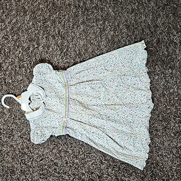 George Smocked Girls Dress Size 3T - Picture 2 of 9